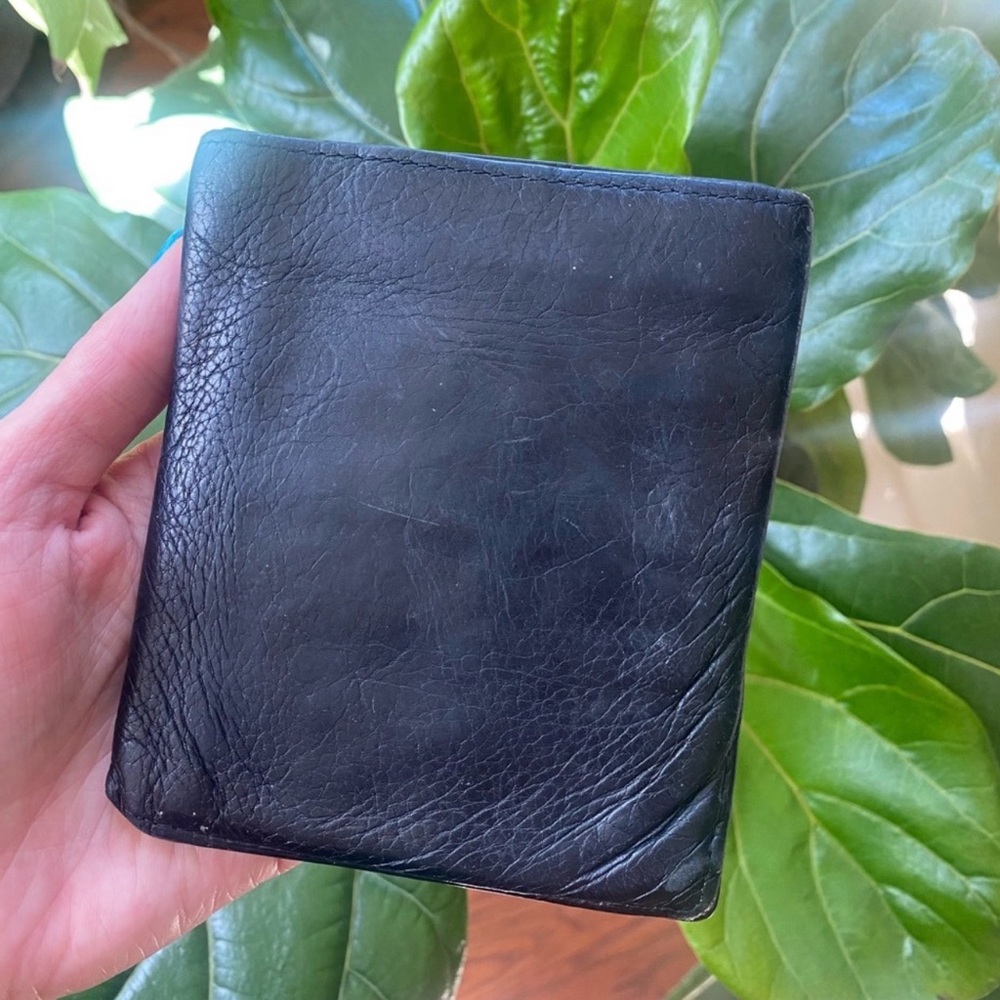 Vintage genuine leather wallet